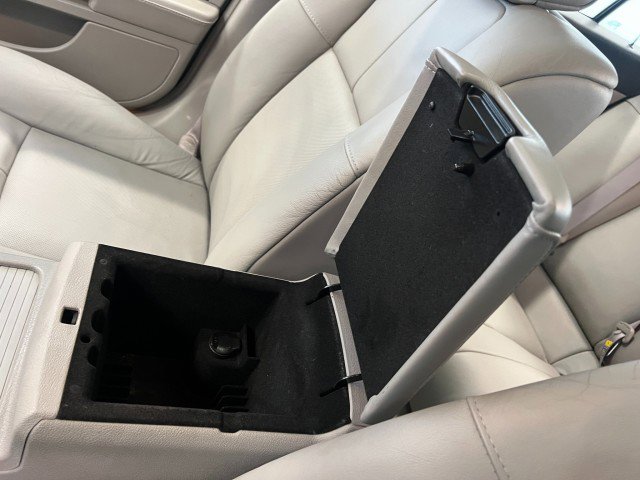 Used 2007 Cadillac STS image 29