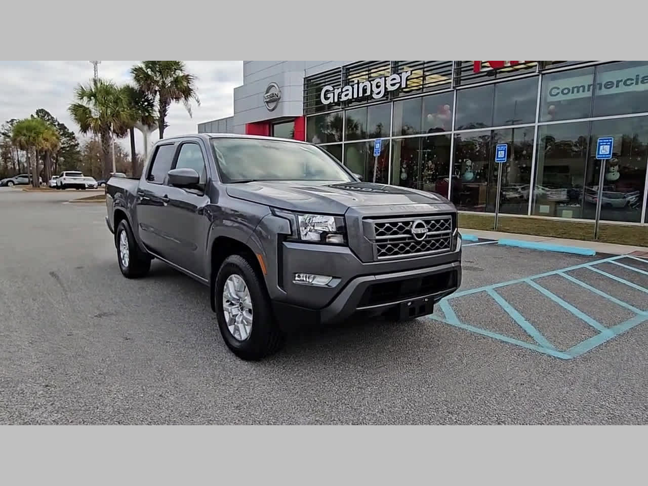 Used 2024 Nissan Frontier SV w/ SV Convenience Package image 18