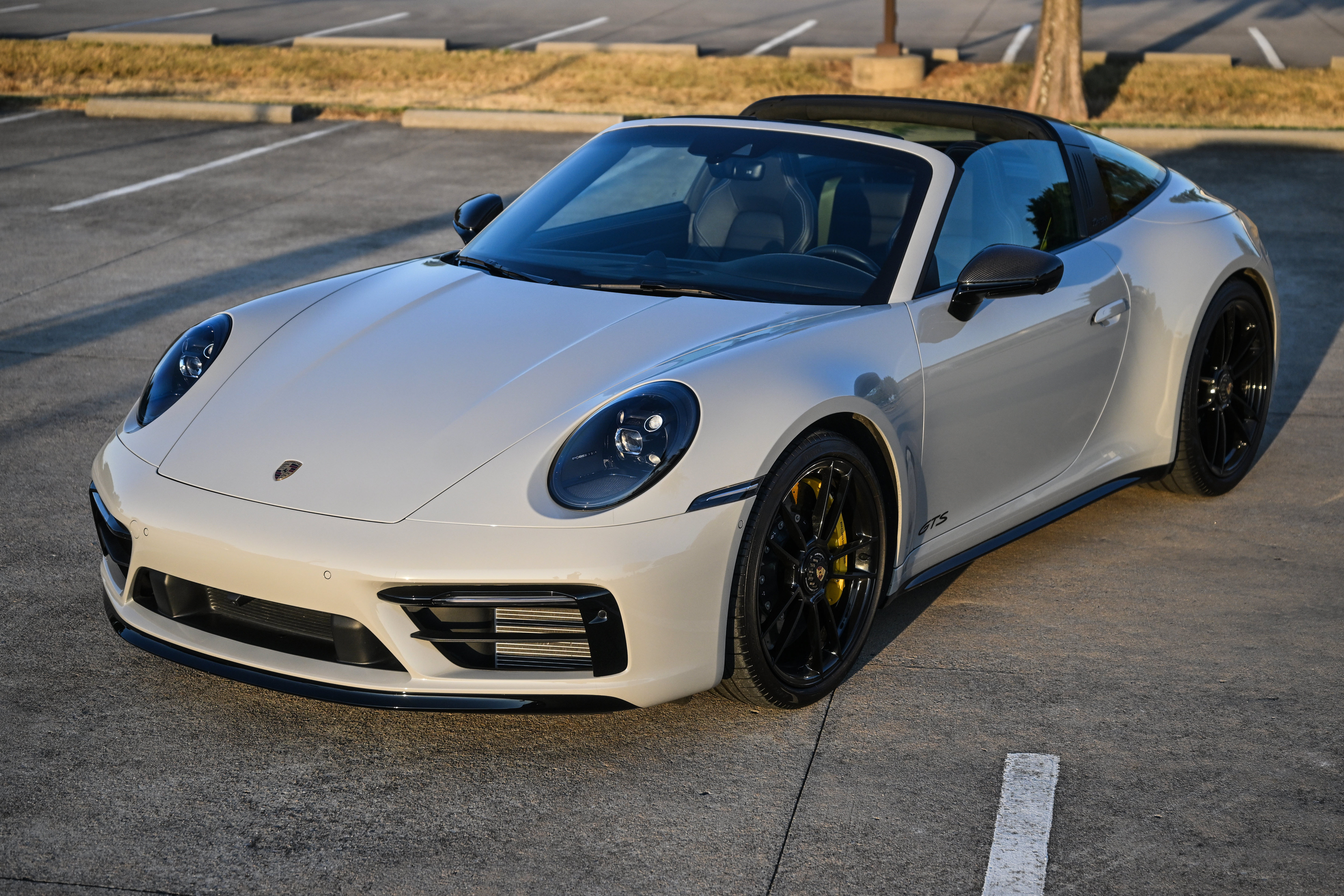Used 2022 Porsche 911 AWD/4WD image 15