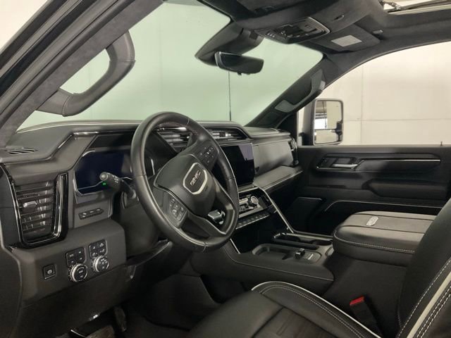 Used 2025 GMC Sierra 2500 AT4X image 23