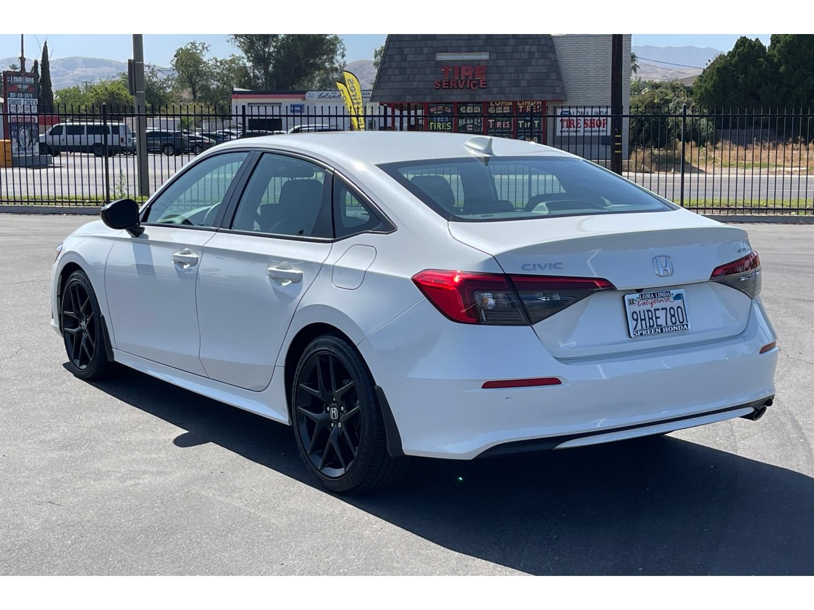 Used 2023 Honda Civic Sport image 3