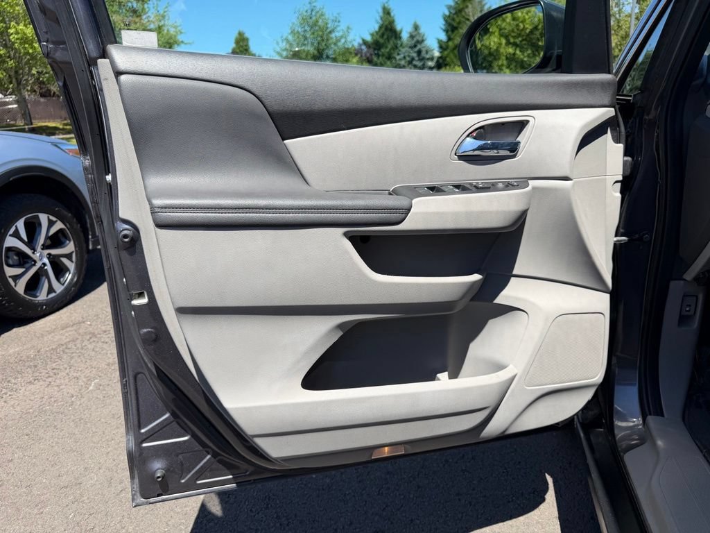 Used 2015 Honda Odyssey EX-L image 10
