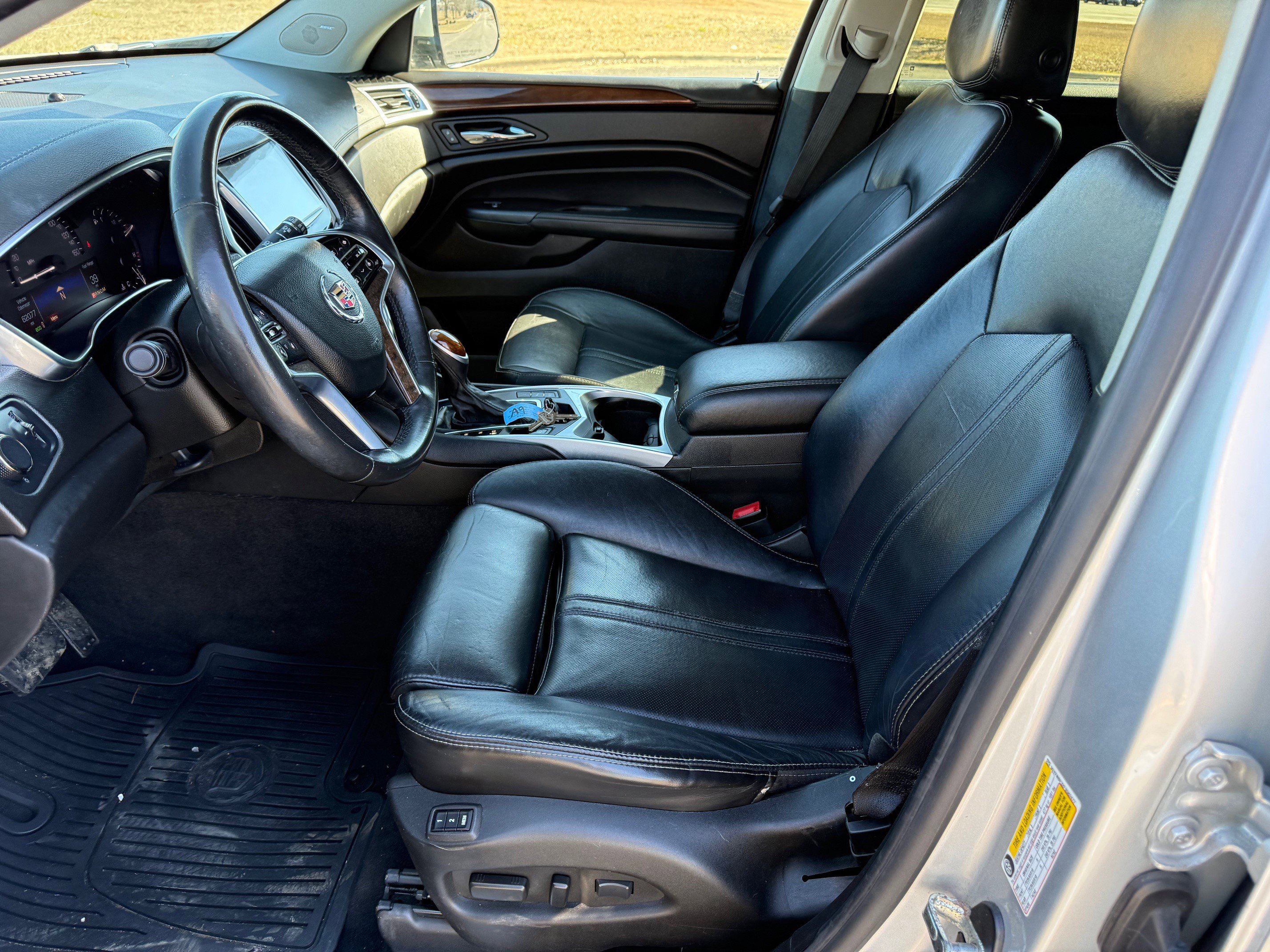 Used 2015 Cadillac SRX Luxury w/ Driver Awareness Package image 9