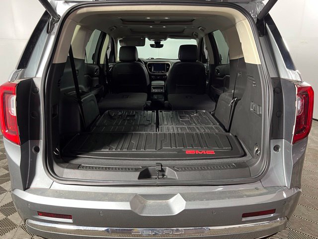 Used 2023 GMC Acadia Denali w/ Denali Ultimate Package AWD/4WD image 12