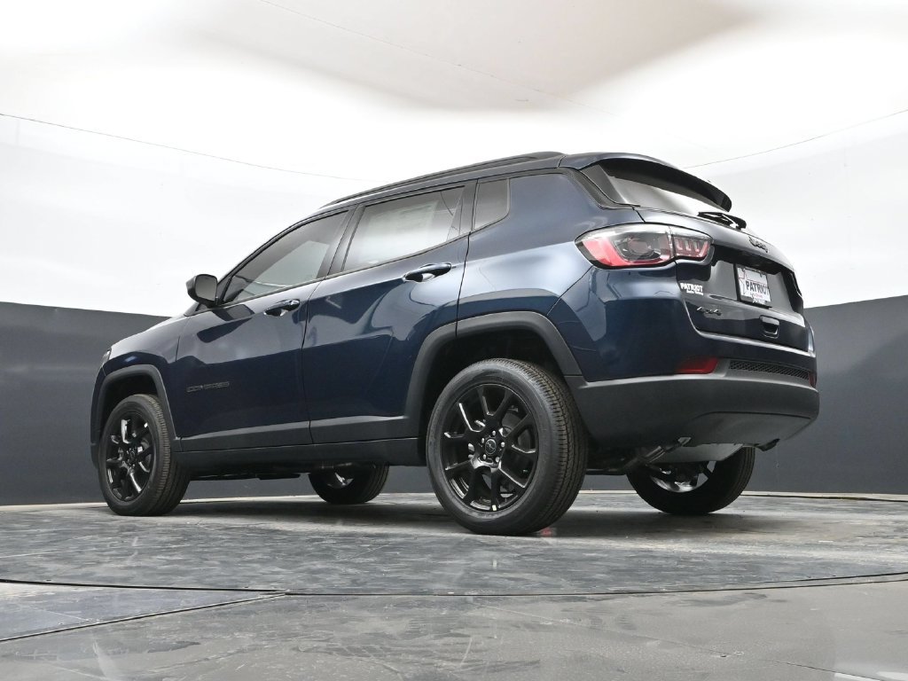 New 2026 Jeep Compass Latitude AWD/4WD image 42