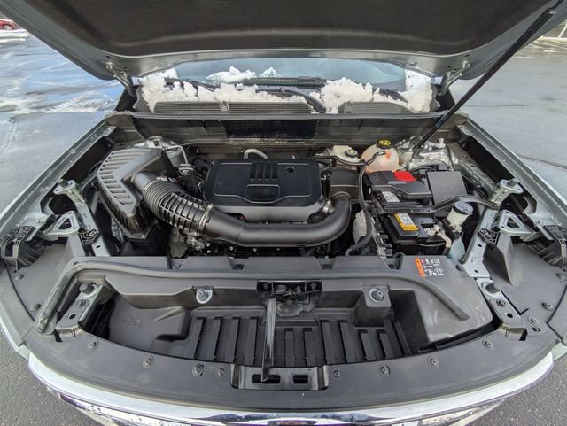 Used 2023 GMC Acadia SLE w/ Driver Convenience Package image 38