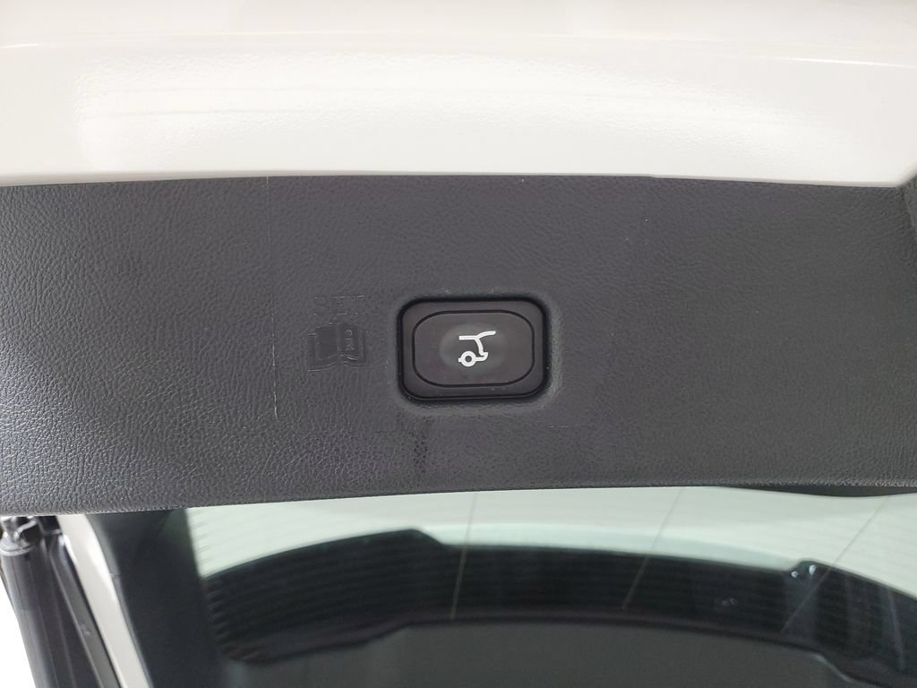 Certified 2023 Lincoln Nautilus Reserve FWD image 8