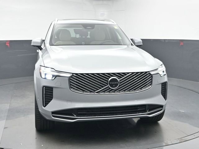 New 2026 Volvo XC90 B5 Plus w/ Protection Package Premier image 2