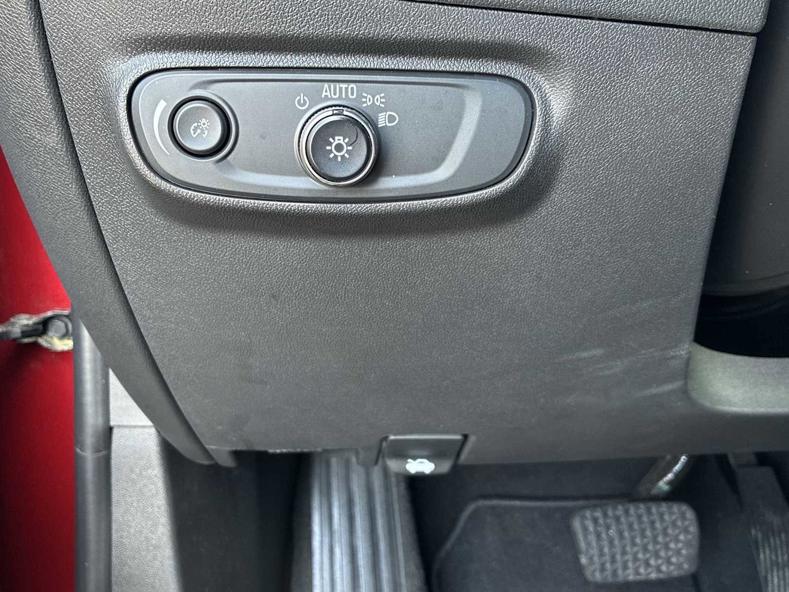 Certified 2024 Chevrolet Equinox RS w/ RS Leather Package image 18