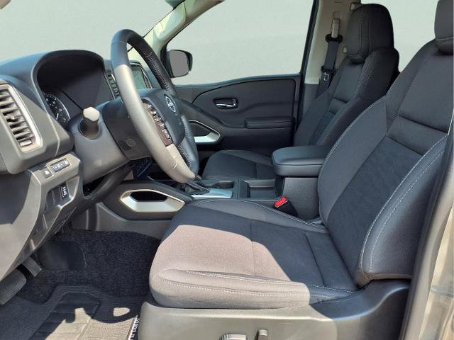 Certified 2024 Nissan Frontier SV w/ SV Convenience Package RWD image 11