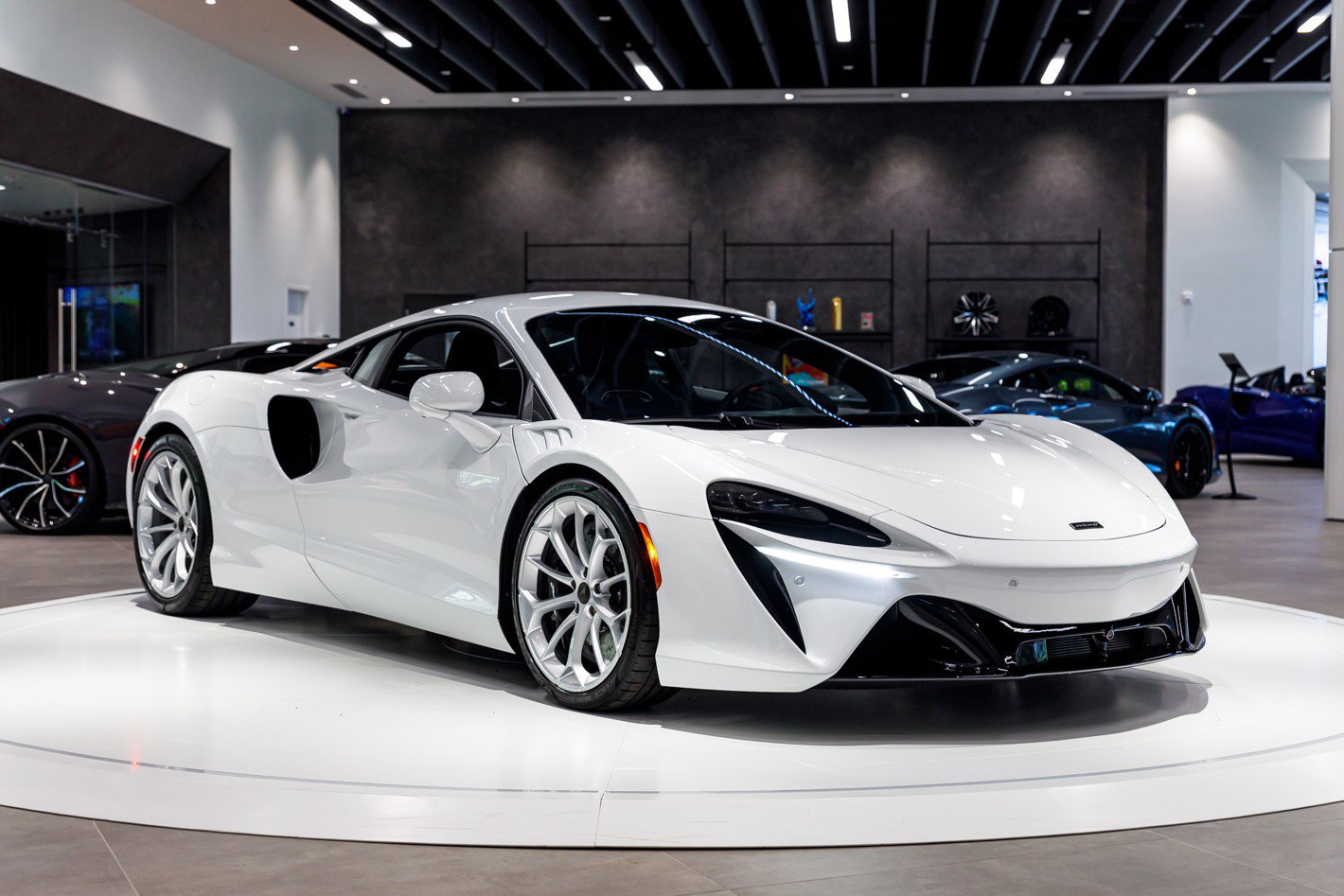 New 2026 McLaren Artura image 17