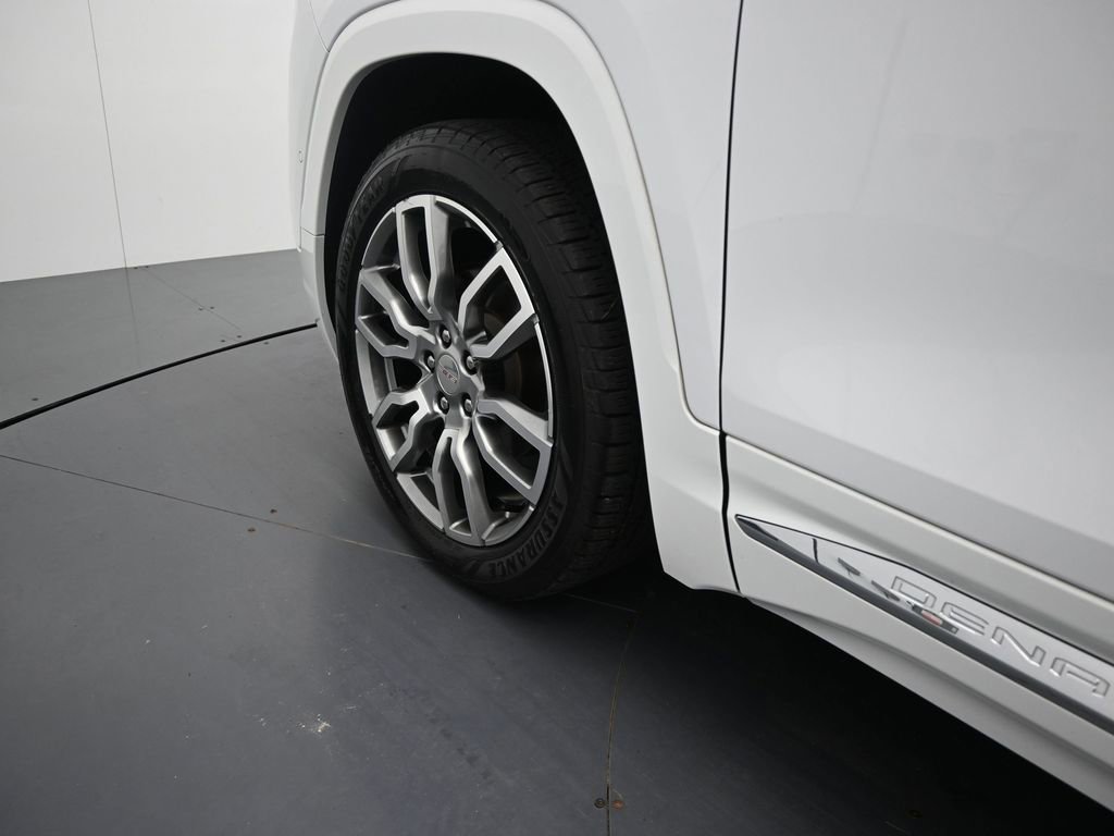 Used 2023 GMC Terrain Denali w/ Denali Premium Package AWD/4WD image 12