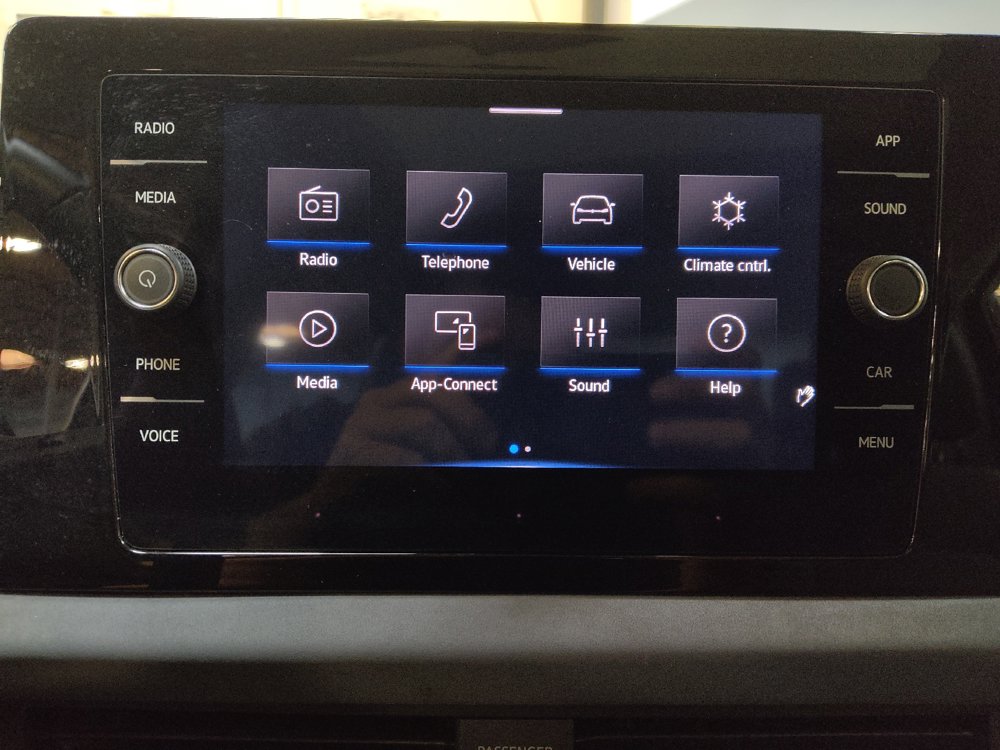 Used 2025 Volkswagen Jetta SE FWD image 25