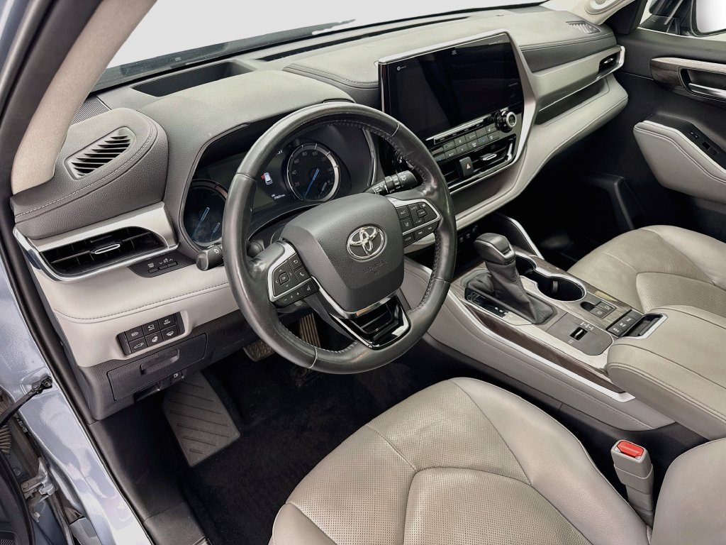 Used 2020 Toyota Highlander Platinum AWD/4WD image 9