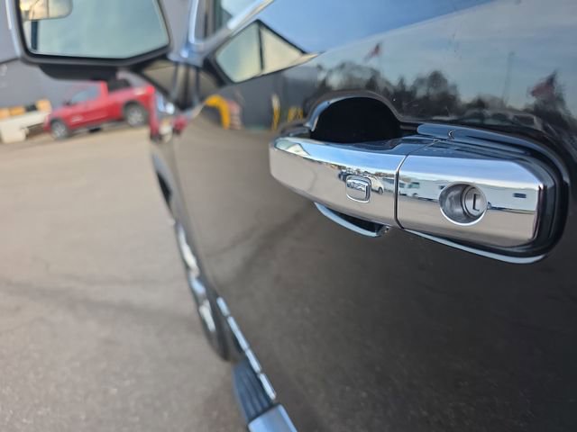 Used 2022 GMC Sierra 1500 SLT w/ SLT Convenience Package image 29