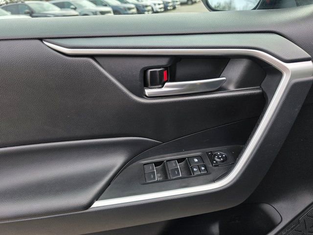 Used 2023 Toyota RAV4 XLE image 24