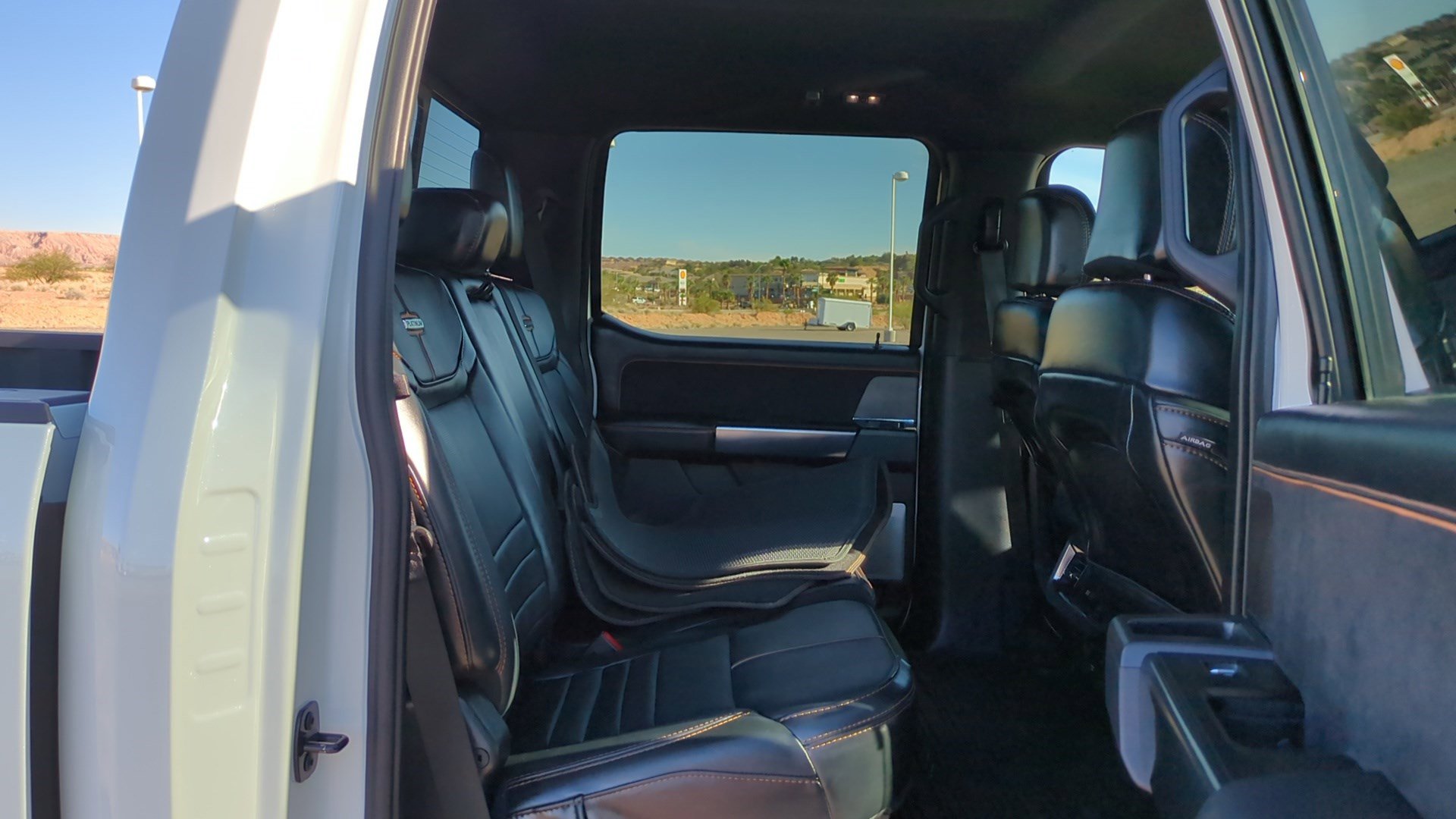Used 2024 Ford F250 Platinum image 30