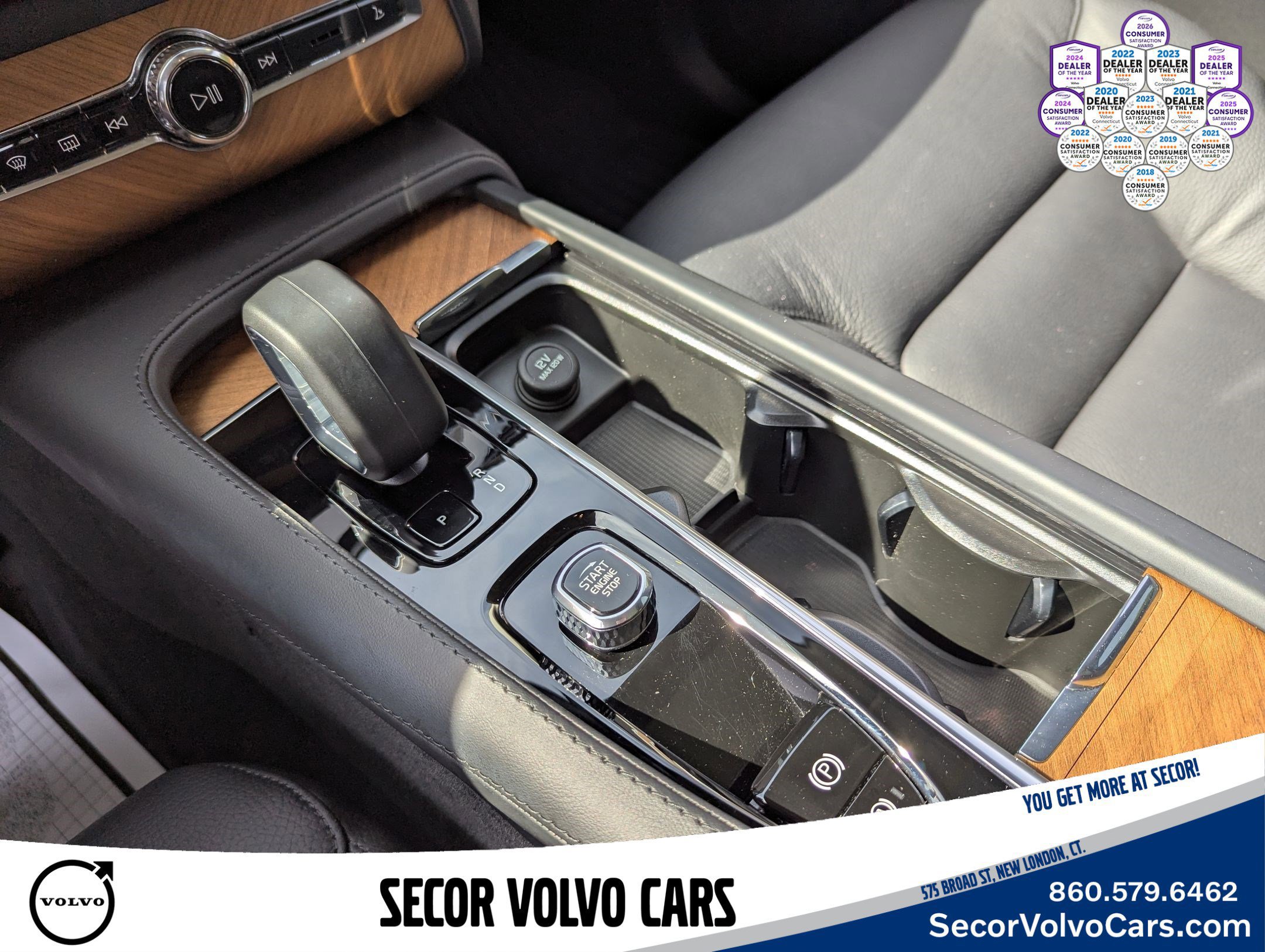 Certified 2024 Volvo XC90 T8 Plus w/ Protection Package Premier image 18