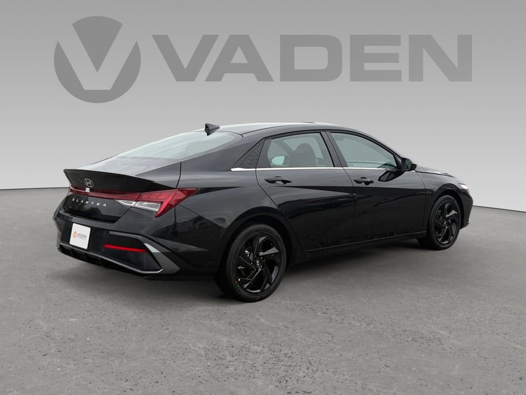 New 2026 Hyundai Elantra SEL Sport Premium image 20