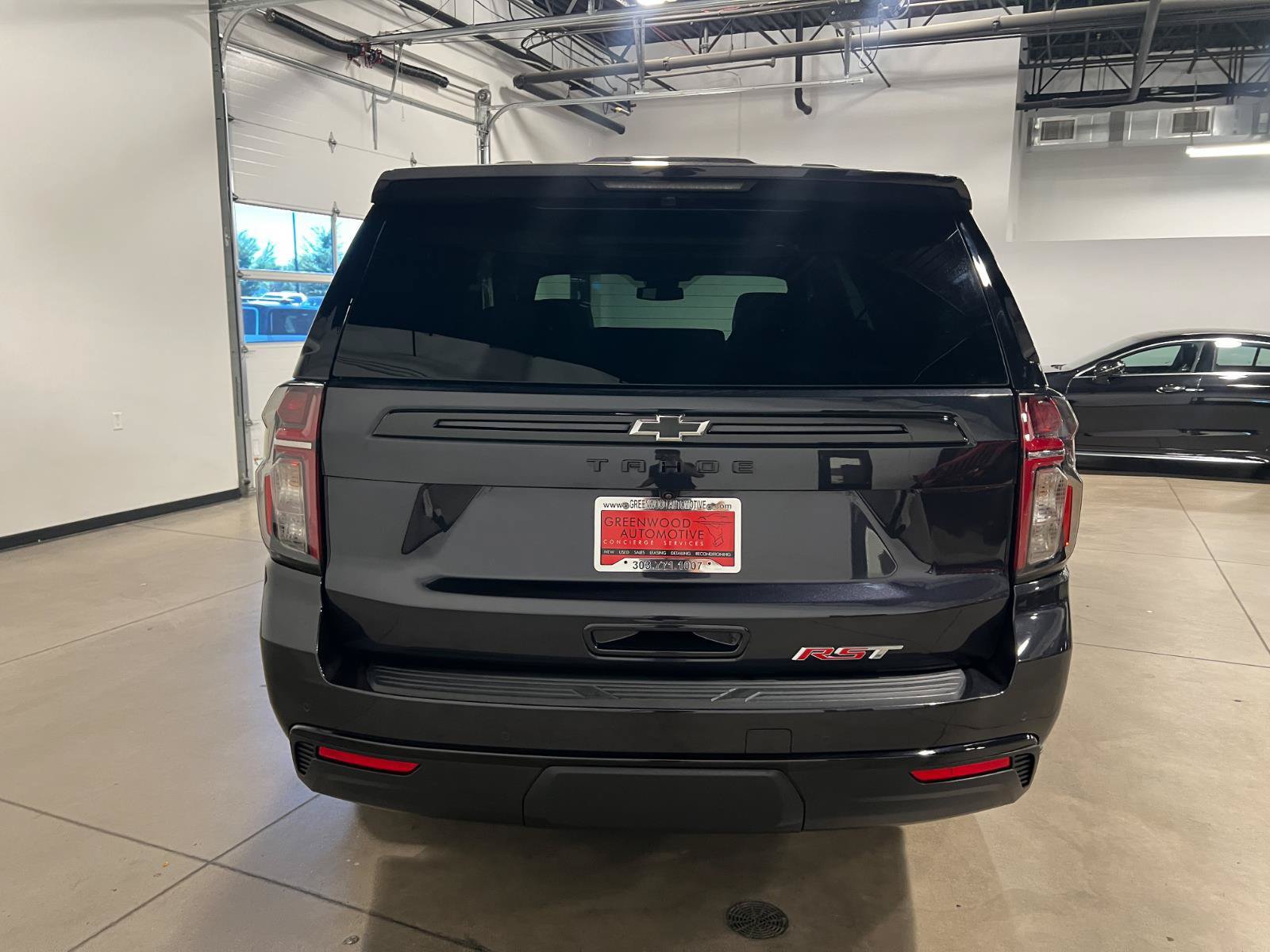 Used 2023 Chevrolet Tahoe RST w/ Luxury Package AWD/4WD image 4