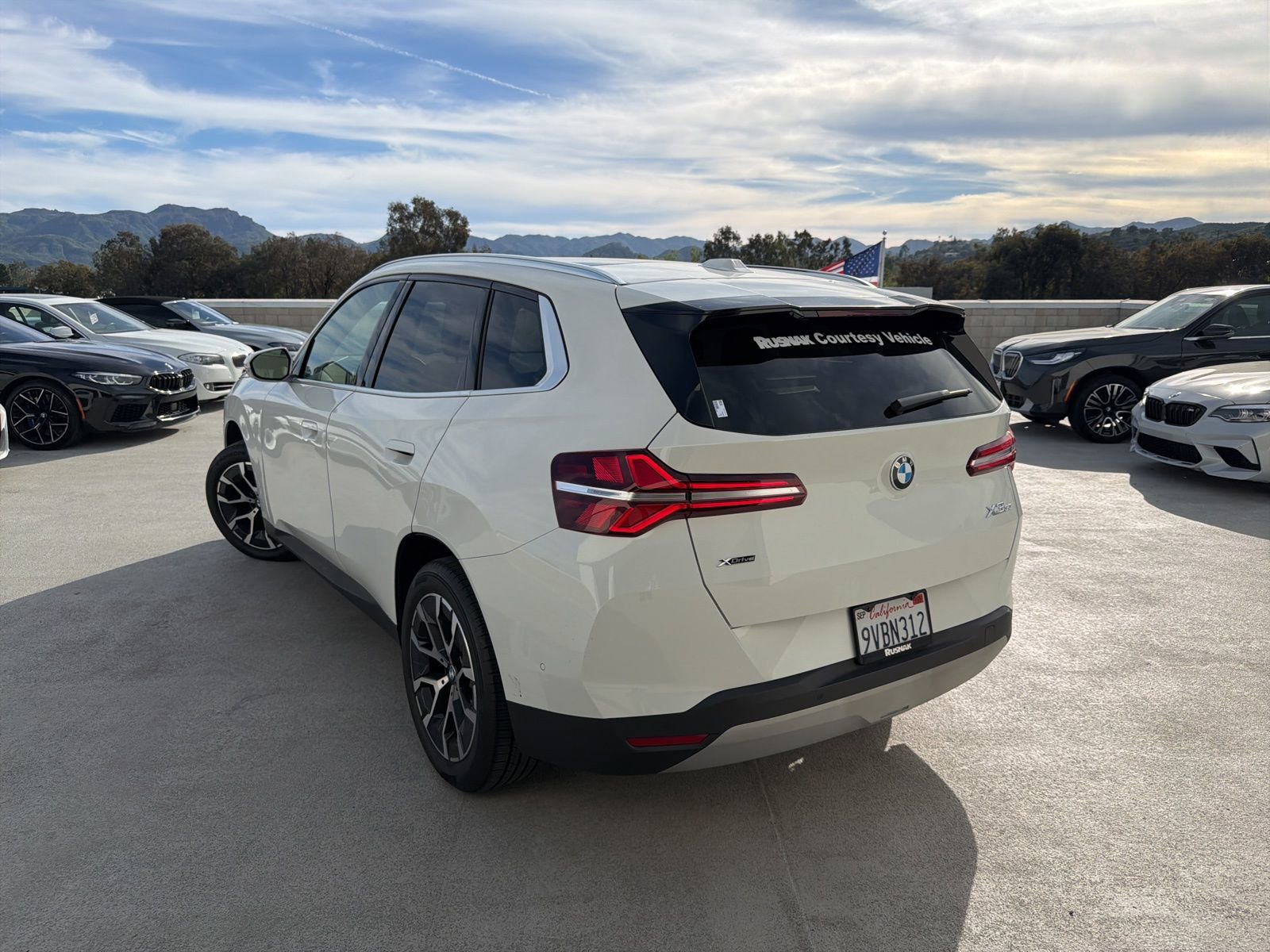 Used 2025 BMW X3 xDrive30i w/ Convenience Package image 2