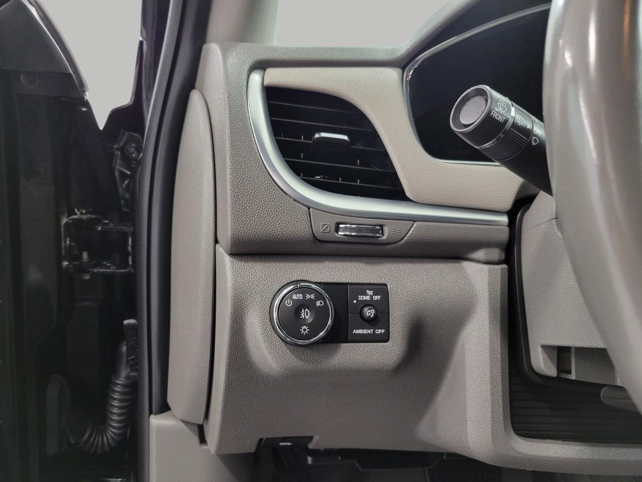 Used 2014 Chevrolet Traverse LT image 10