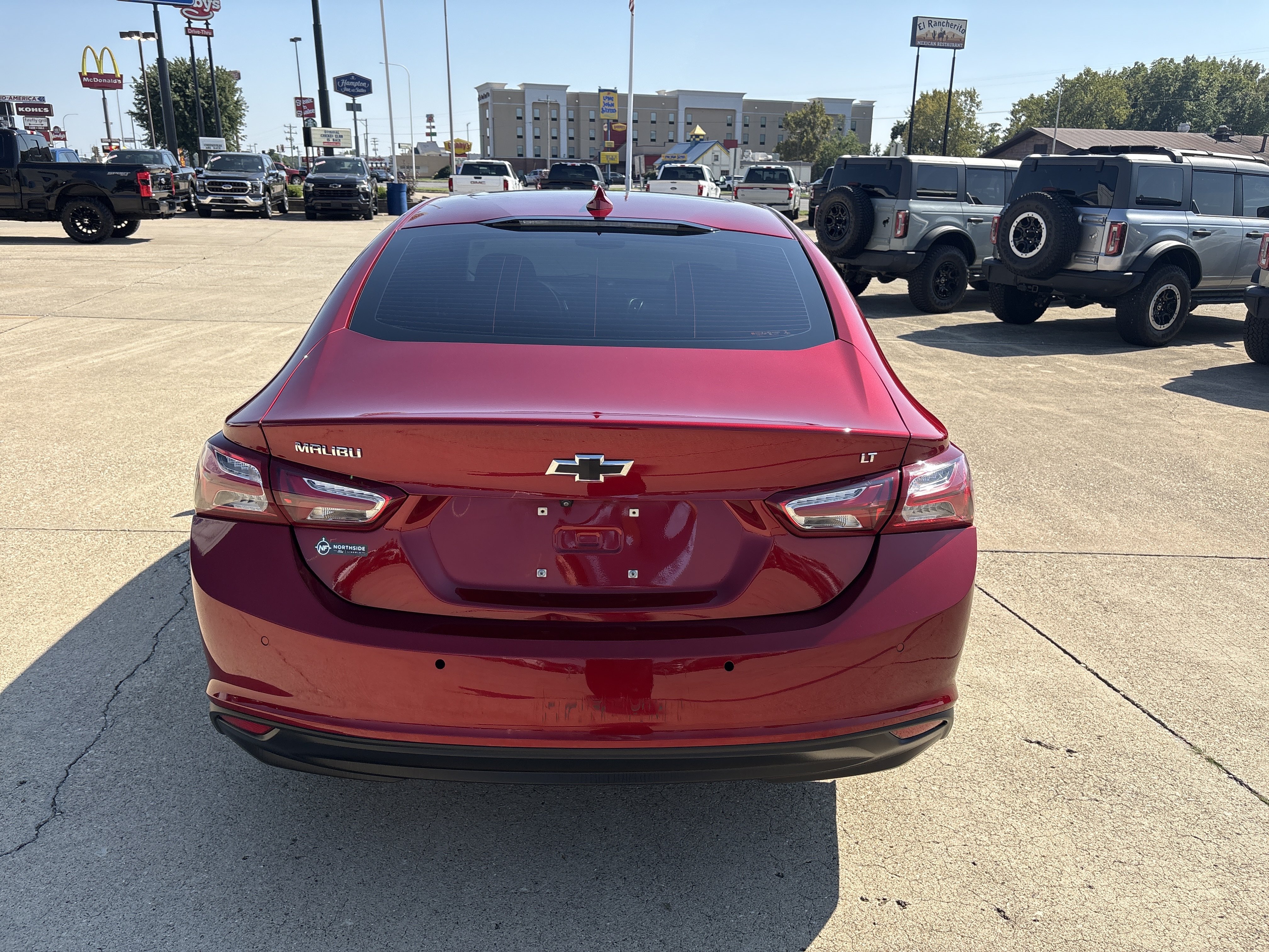 Used 2023 Chevrolet Malibu LT FWD image 4