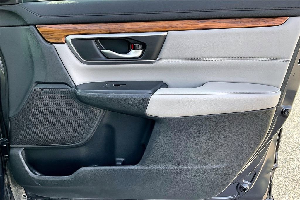 Used 2018 Honda CR-V Touring image 22