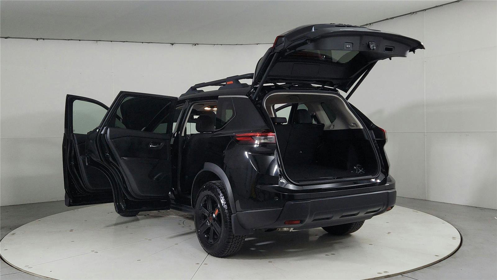 Certified 2025 Nissan Rogue SV w/ Rock Creek Premium Package image 11