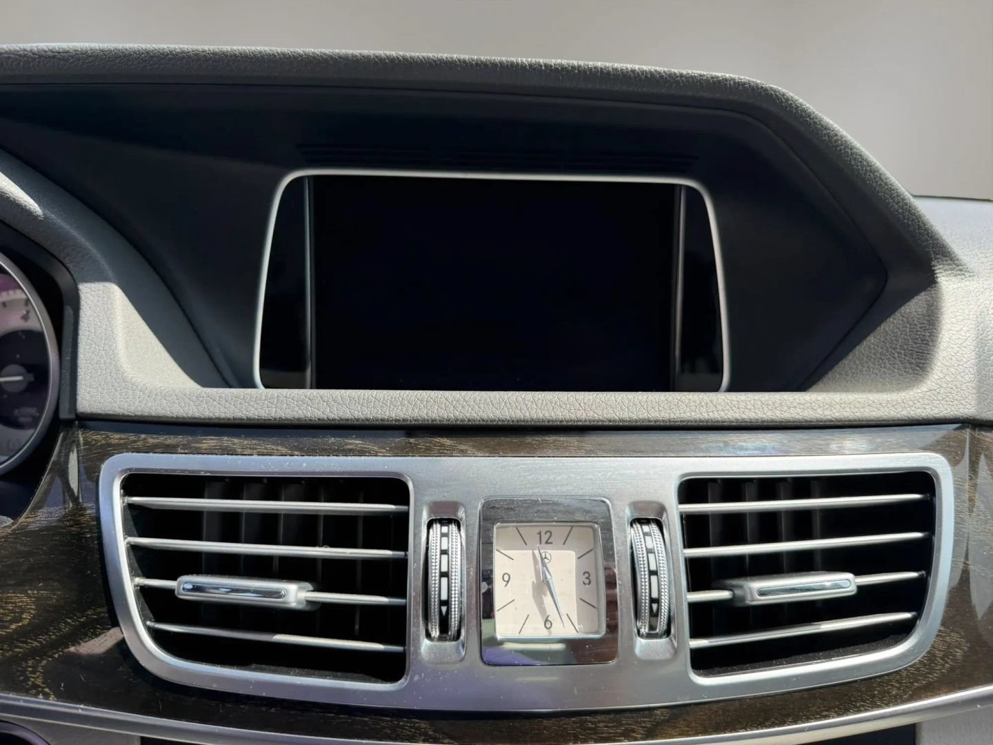 Used 2015 Mercedes-Benz E 350 Sedan image 26