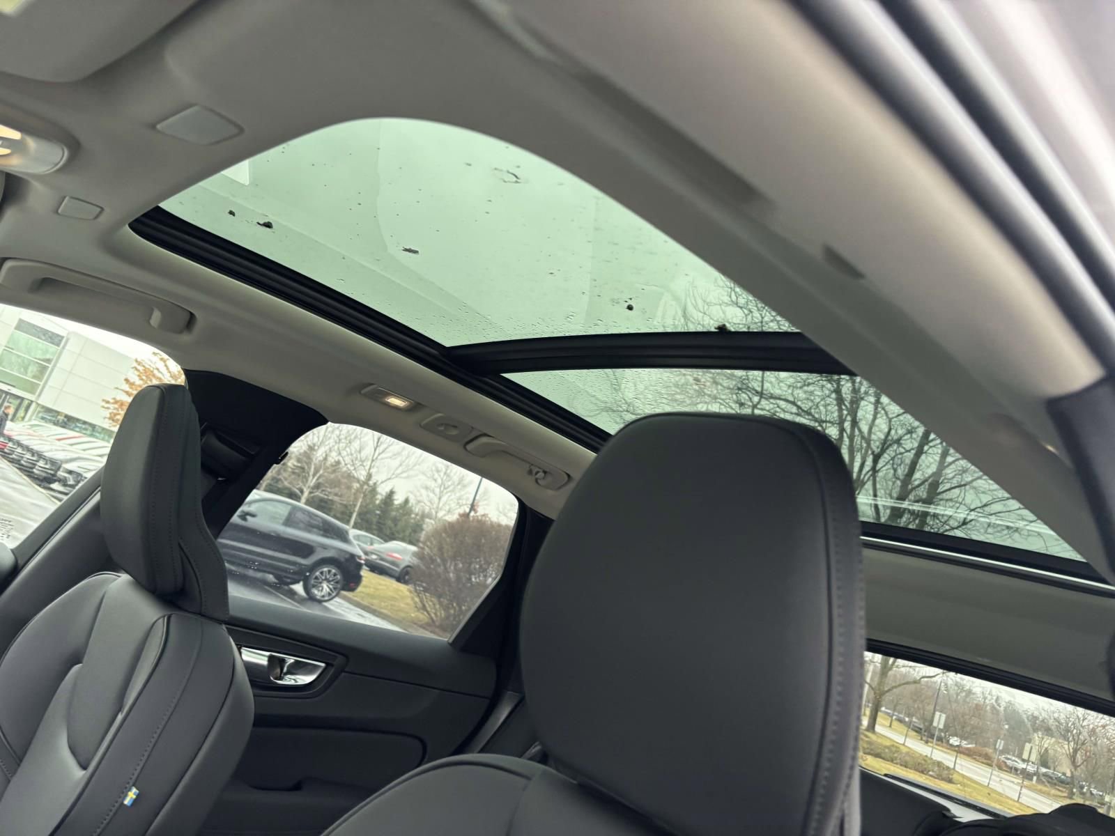 New 2026 Volvo XC60 B5 Plus AWD/4WD image 24