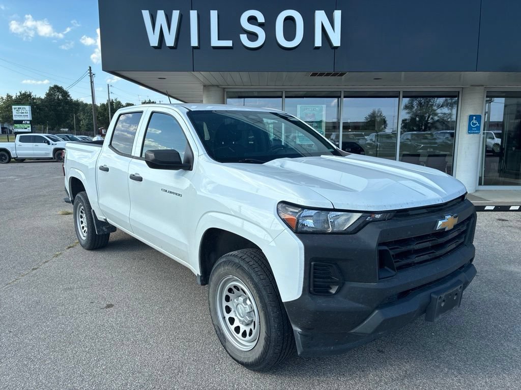 Used 2023 Chevrolet Colorado W/T RWD image 1