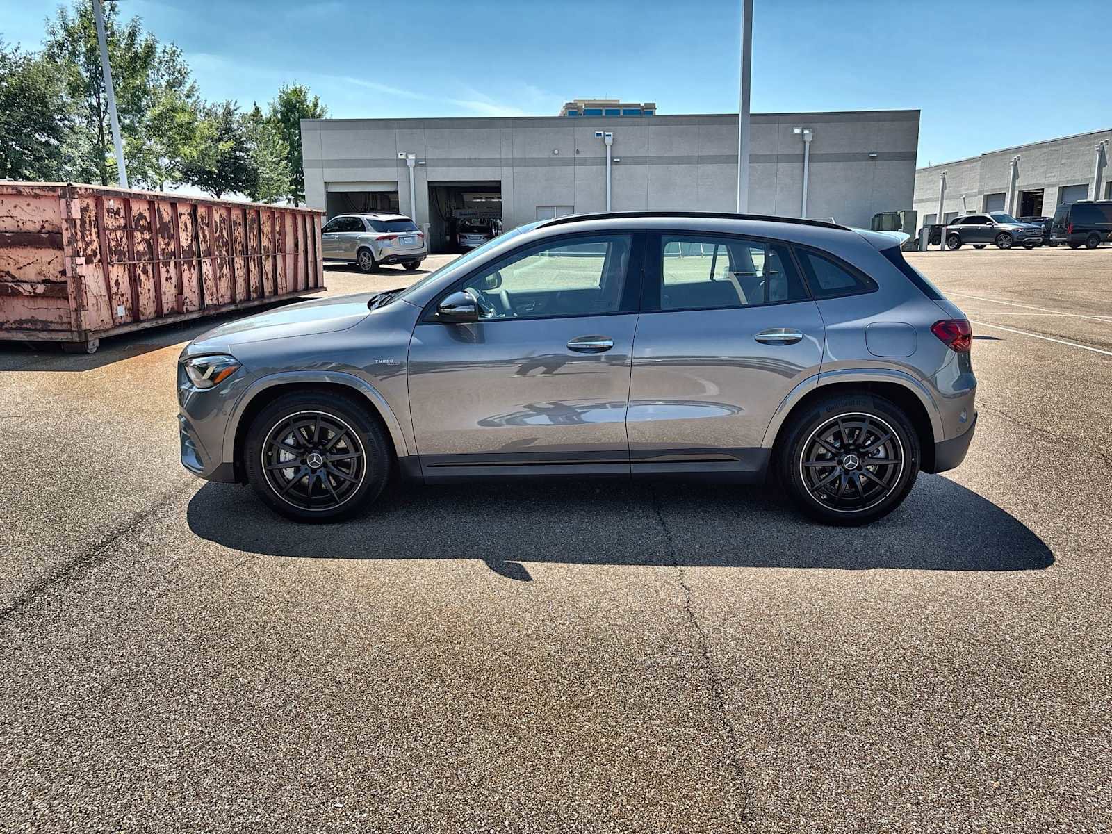 Used 2025 Mercedes-Benz GLA 35 AMG 4MATIC image 5