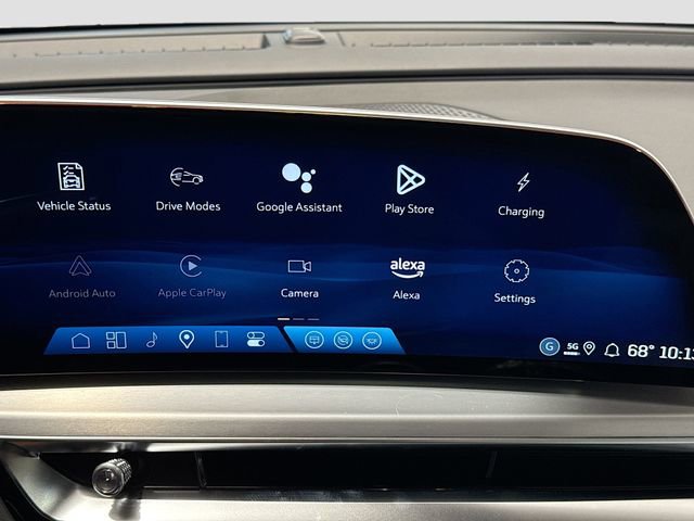 New 2025 Cadillac Lyriq Luxury image 14