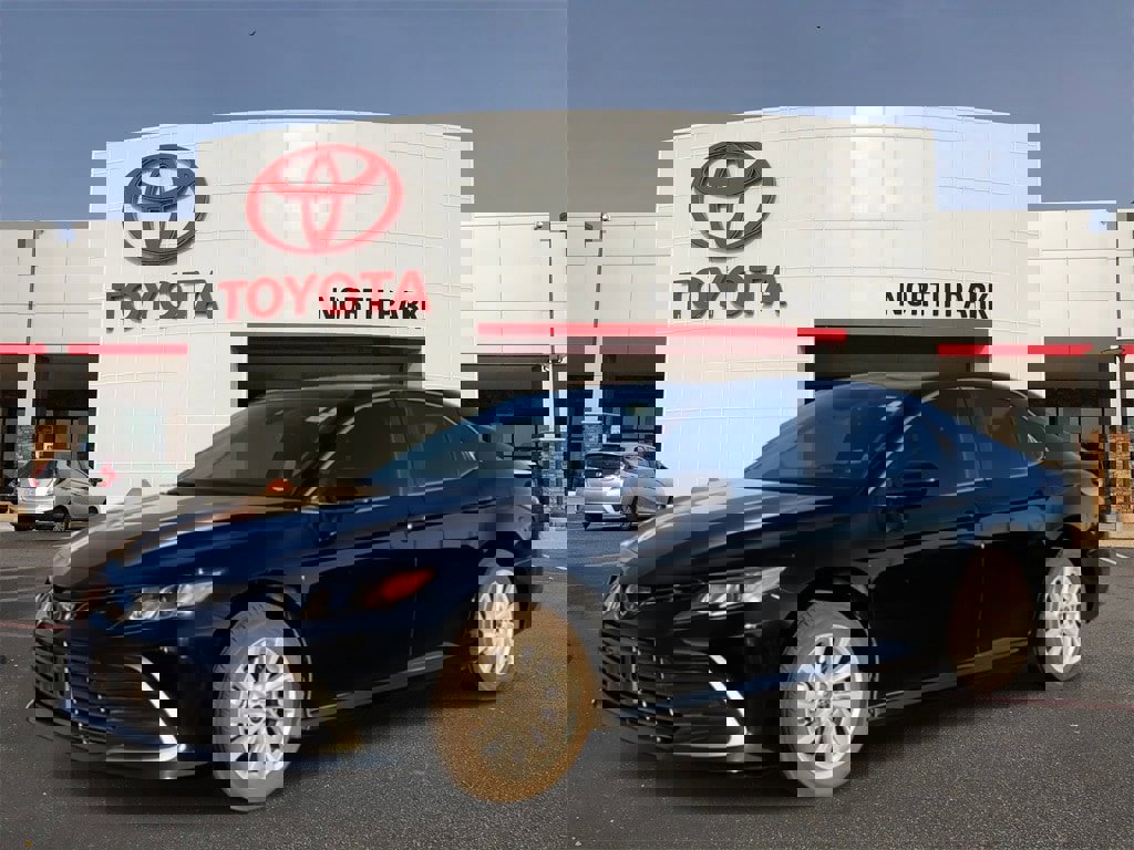 Certified 2024 Toyota Camry LE image 1