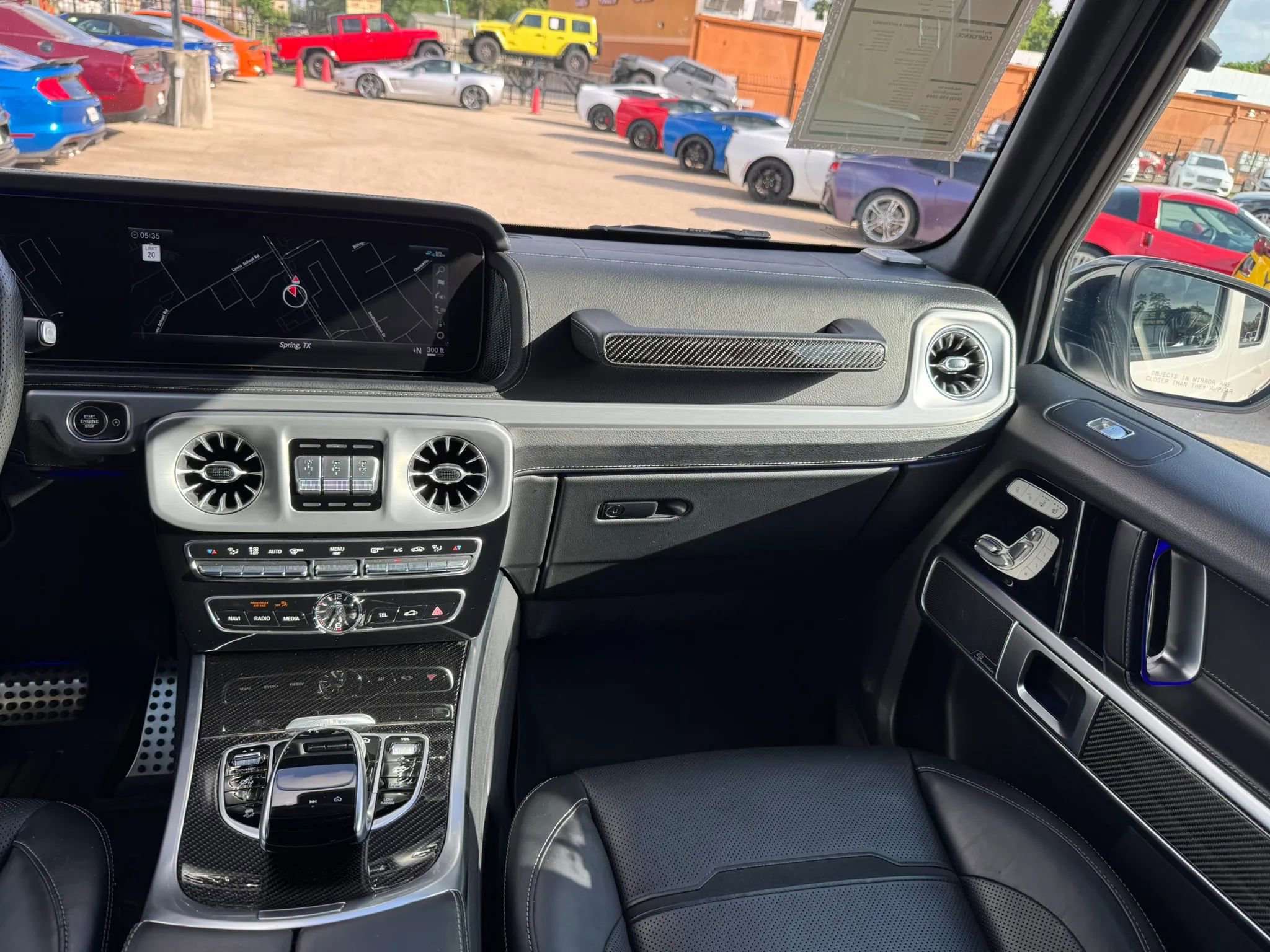 Used 2022 Mercedes-Benz G 63 AMG 4MATIC w/ Seat Comfort Package image 32