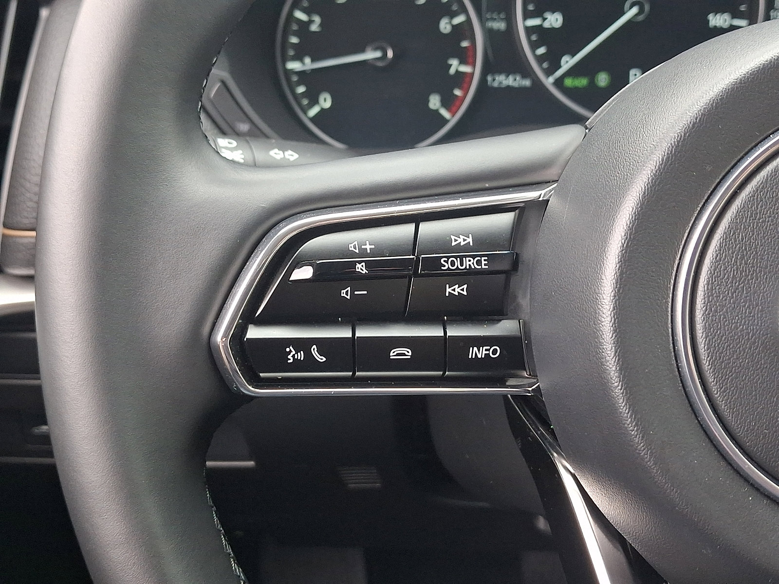 Certified 2025 MAZDA CX-90 3.3 Turbo w/ Preferred Package image 22