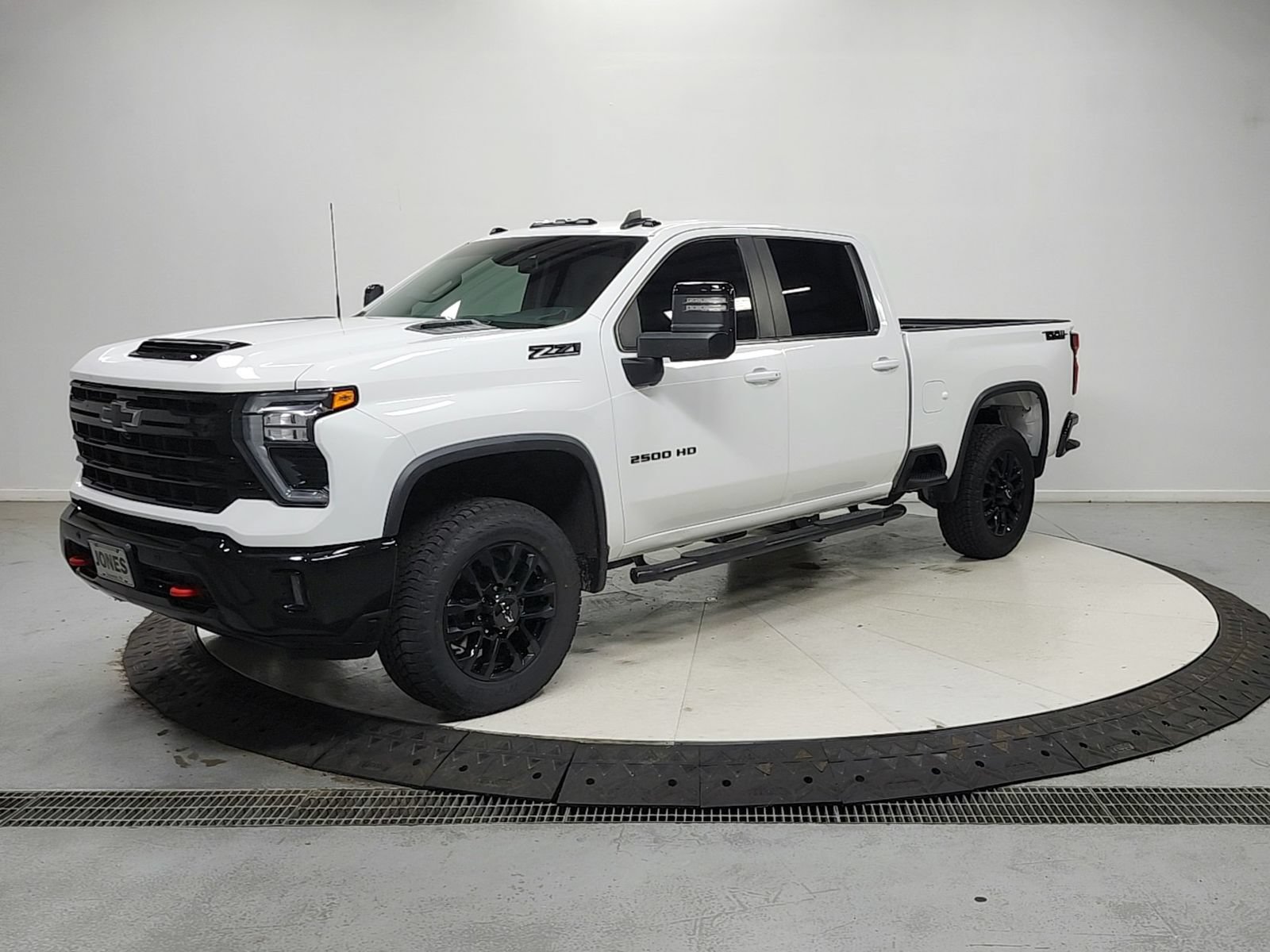Used 2025 Chevrolet Silverado 2500 LT w/ Trail Boss Package AWD/4WD image 4