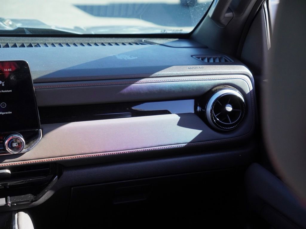 Used 2023 Chevrolet Colorado Z71 w/ Z71 Convenience Package 2 image 27