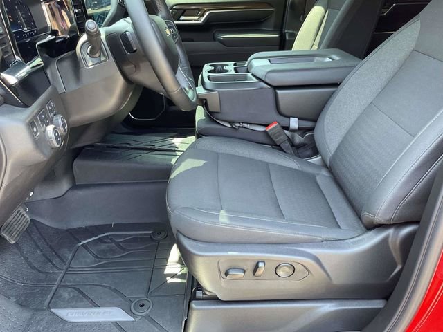 Used 2025 Chevrolet Silverado 3500 LT w/ Convenience Package AWD/4WD image 7