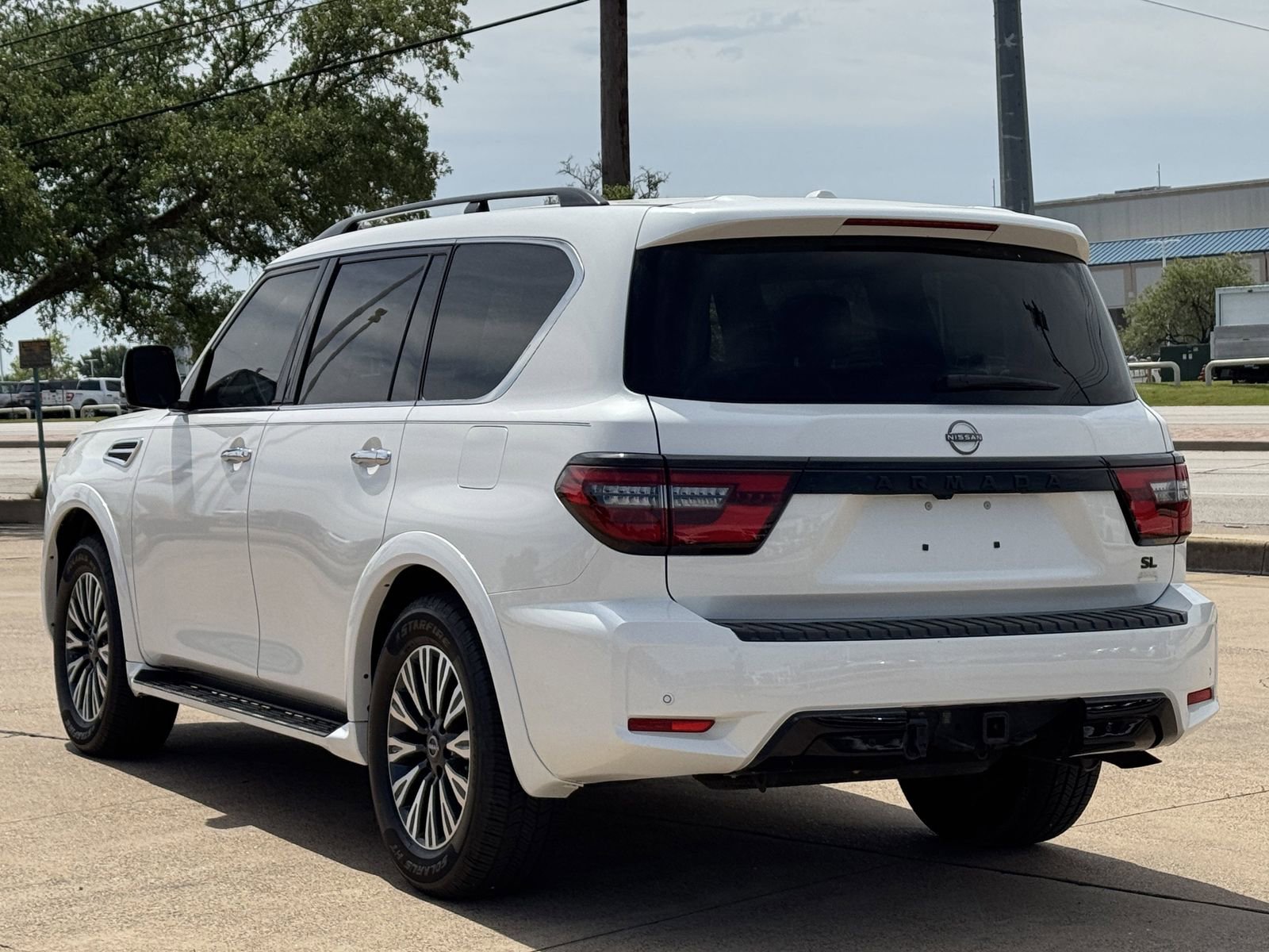 Used 2023 Nissan Armada SL w/ Midnight Edition Package RWD image 6