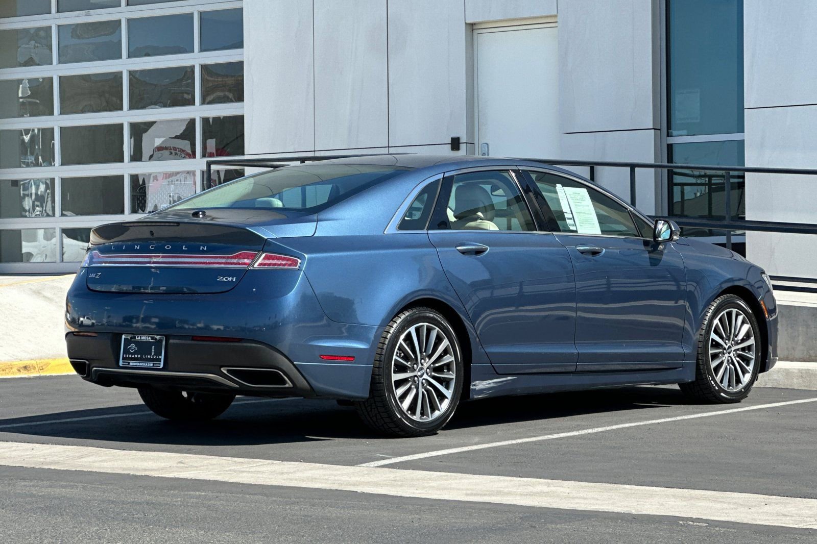 Used 2019 Lincoln MKZ Reserve FWD image 3