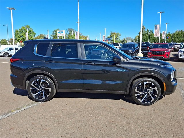 Used 2024 Mitsubishi Outlander SE image 7