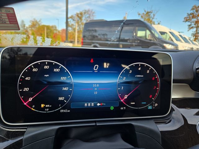 New 2026 Mercedes-Benz C 300 4MATIC Sedan image 9