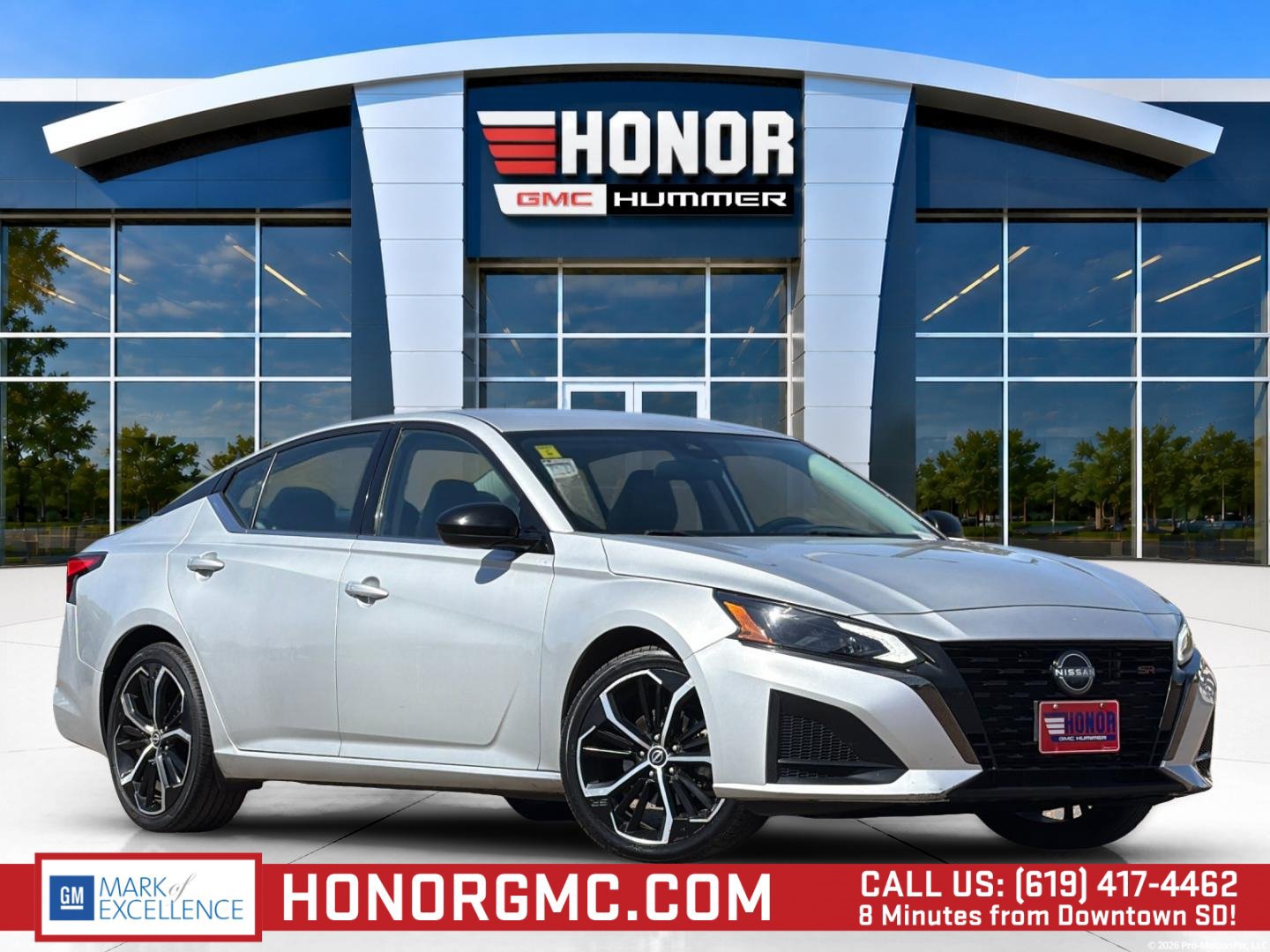 Used 2024 Nissan Altima 2.5 SR FWD image 1