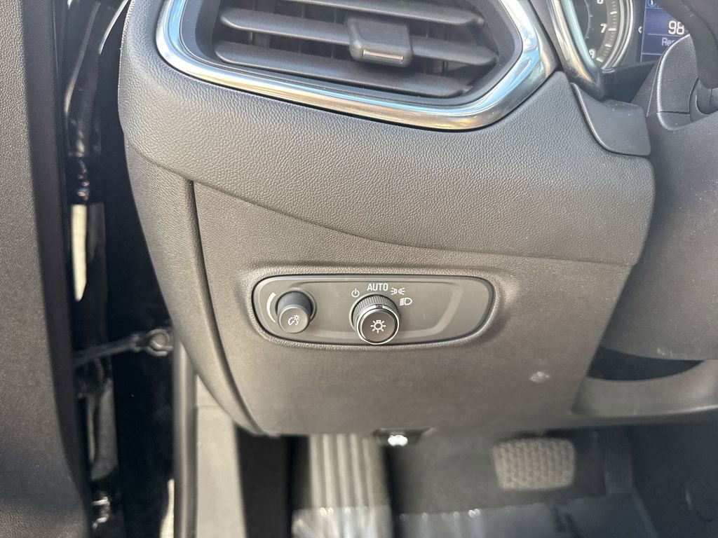 Used 2022 Chevrolet Equinox LT image 57