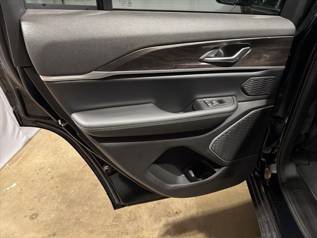 New 2026 Jeep Grand Cherokee Limited w/ Limited Altitude Package image 10