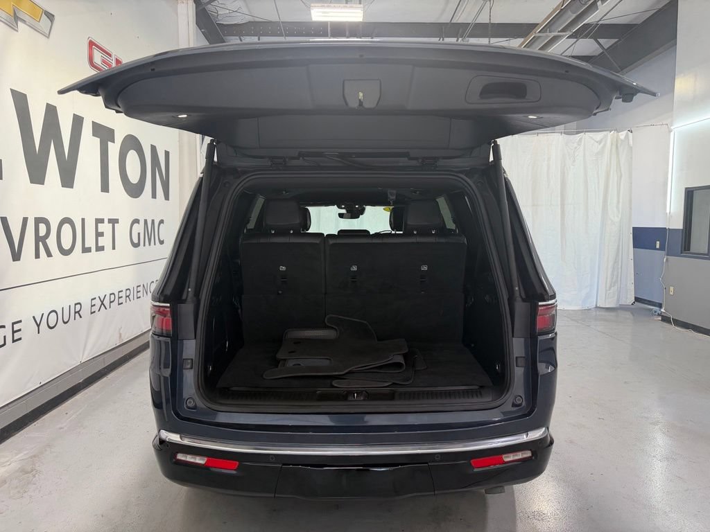 Used 2024 Jeep Wagoneer Series II AWD/4WD image 33