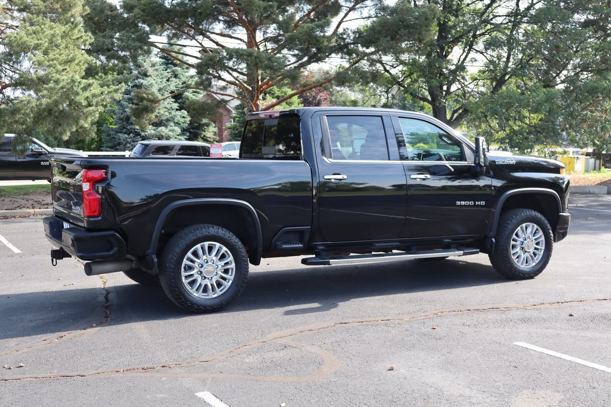 Used 2022 Chevrolet Silverado 3500 High Country w/ Safety Package II AWD/4WD image 4