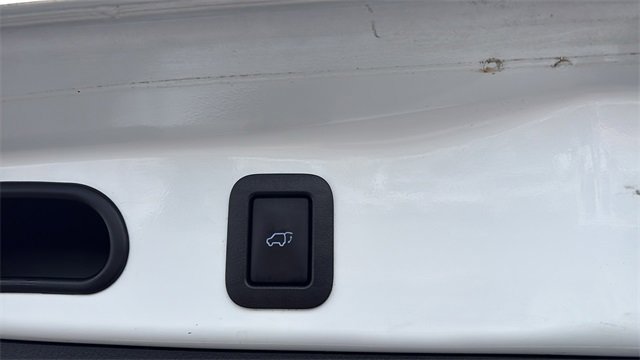 Used 2016 Toyota Highlander XLE image 29